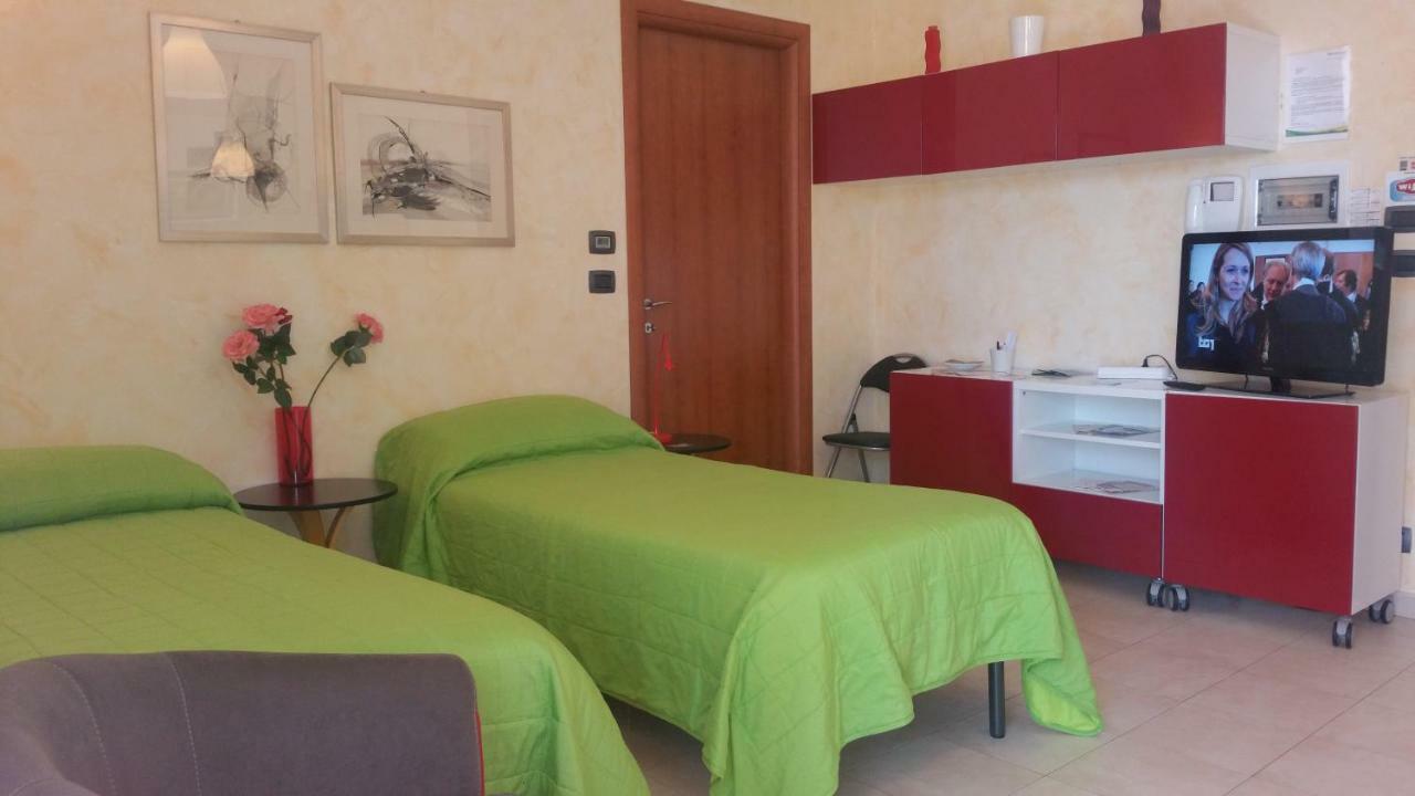 B&Bleterrazze Boutiquehotel2-Torino ชิริแอ ภายนอก รูปภาพ
