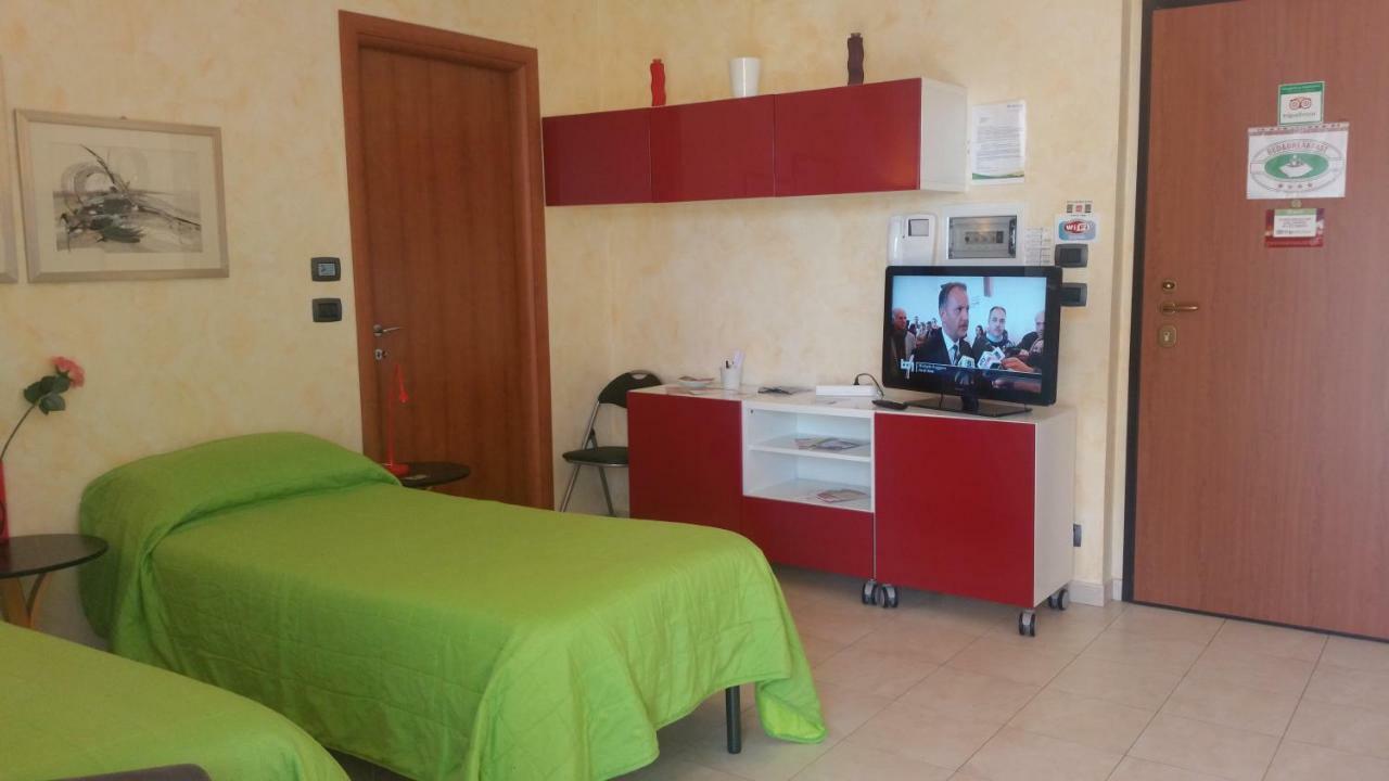 B&Bleterrazze Boutiquehotel2-Torino ชิริแอ ภายนอก รูปภาพ